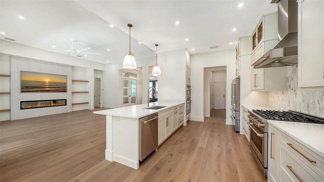 2729 Harvest Drive, Sarasota, FL 34240 Photo