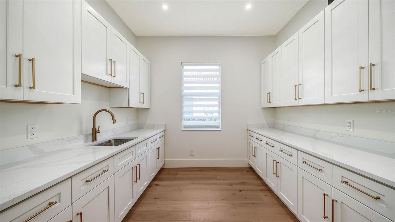 2729 Harvest Drive, Sarasota, FL 34240 Photo