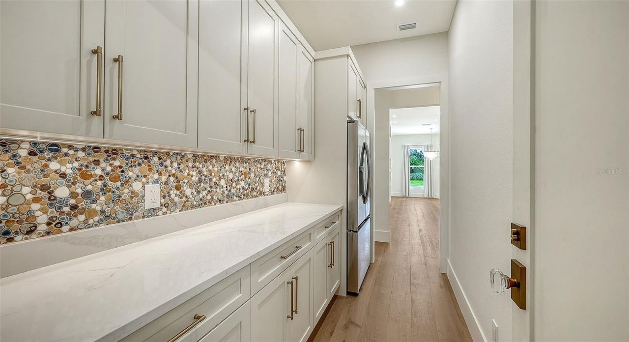2729 Harvest Drive, Sarasota, FL 34240 Photo