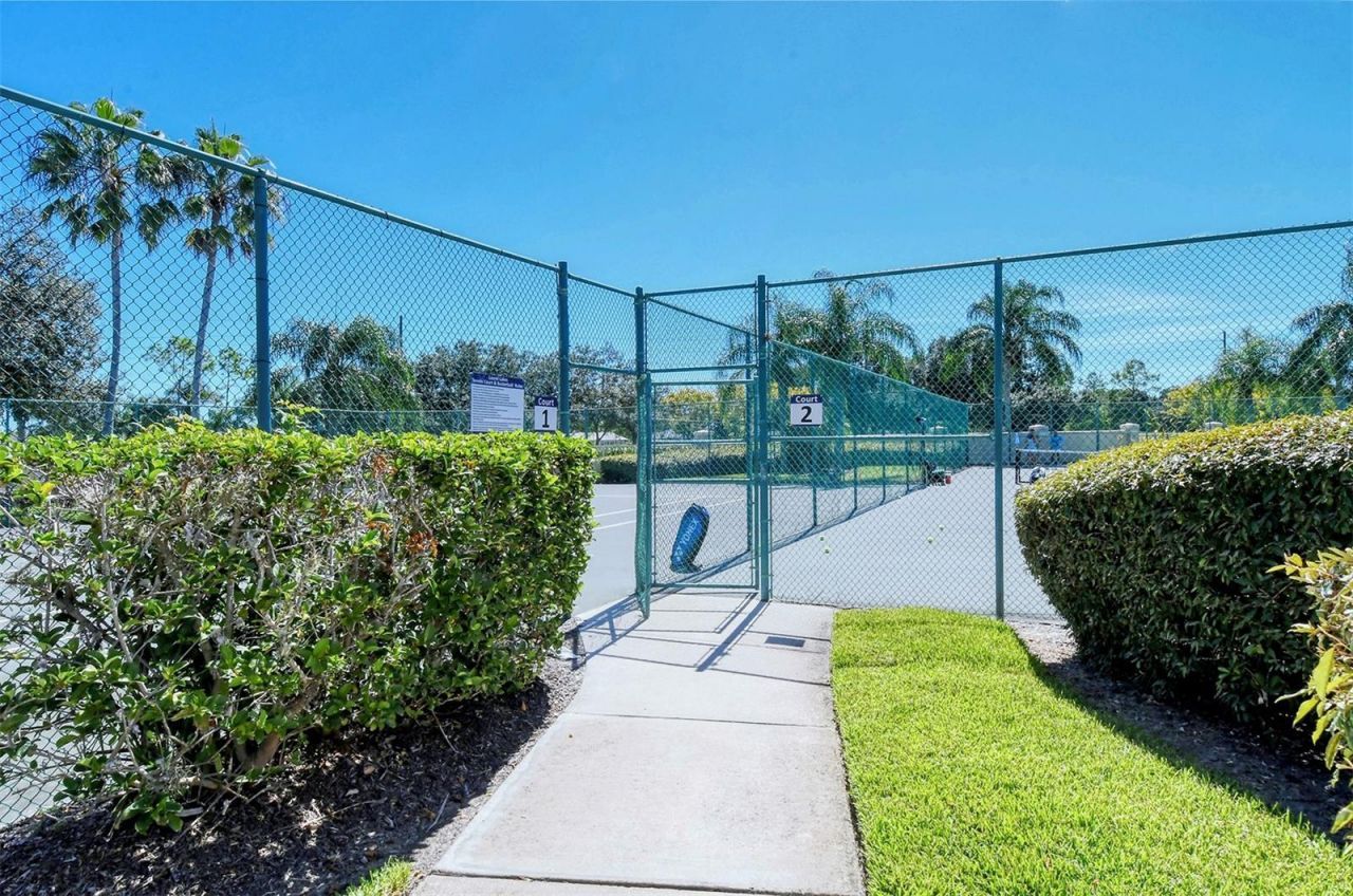 2729 Harvest Drive, Sarasota, FL 34240 Photo