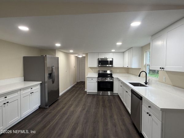 6095 TAYLOR Road, Jacksonville, FL 32234