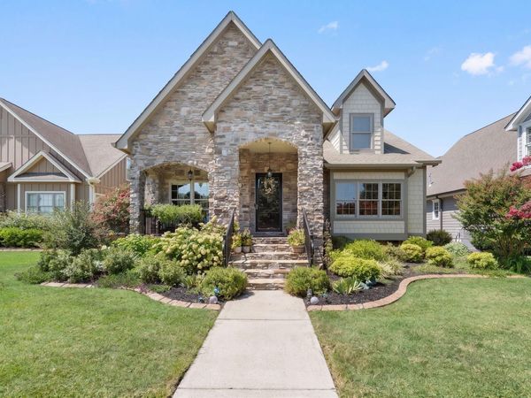 8961 Gentle Mist Circle, Ooltewah, TN 37363
