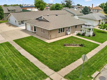 222 W 2ND Street, Carroll, IA 51401