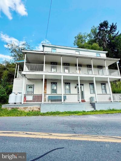 1098 PERRY VALLEY ROAD , LIVERPOOL, PA 17045