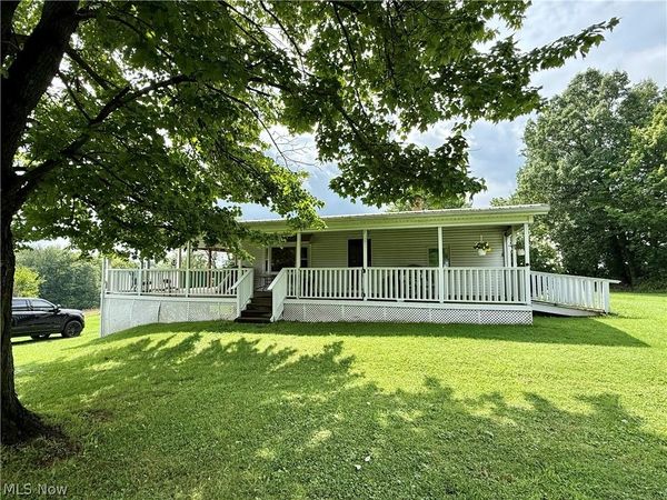 7176 Pearl Road SE, Amsterdam, OH 43903