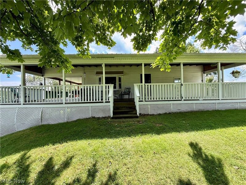 7176 Pearl Road SE, Amsterdam, OH 43903 Photo 2