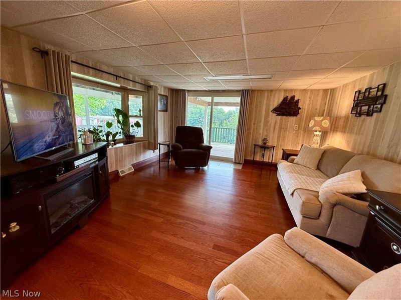 7176 Pearl Road SE, Amsterdam, OH 43903 Photo 9