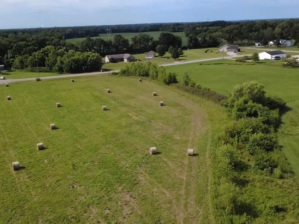 4557 Kaleb Court , Bethalto, IL 62010