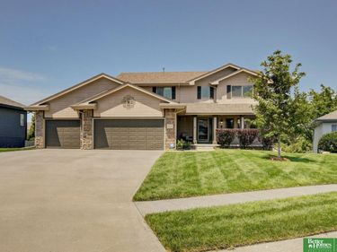 21314 Castlerock Lane, Gretna, NE 68028