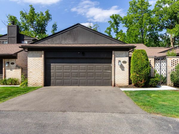 4122 Wabeek Lake Drive S, Bloomfield Hills, Mi 48302