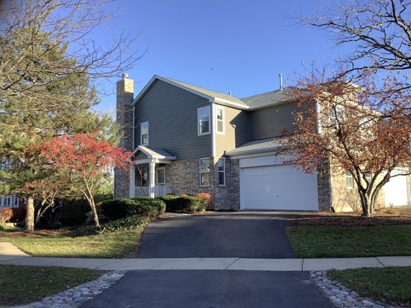75 Woodview Drive , Glen Ellyn, IL 60137