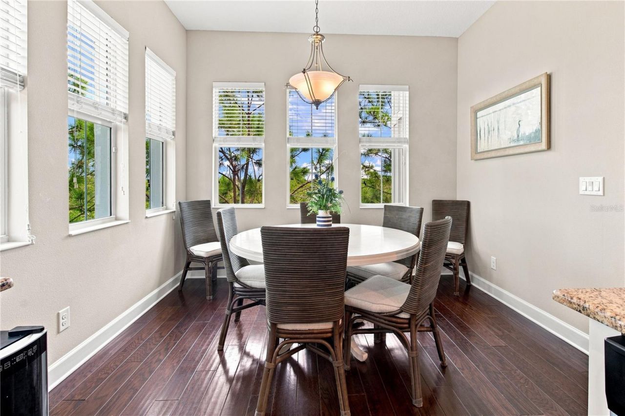 311 Sapphire Lake Drive, Unit 202, Bradenton, FL 34209 Photo
