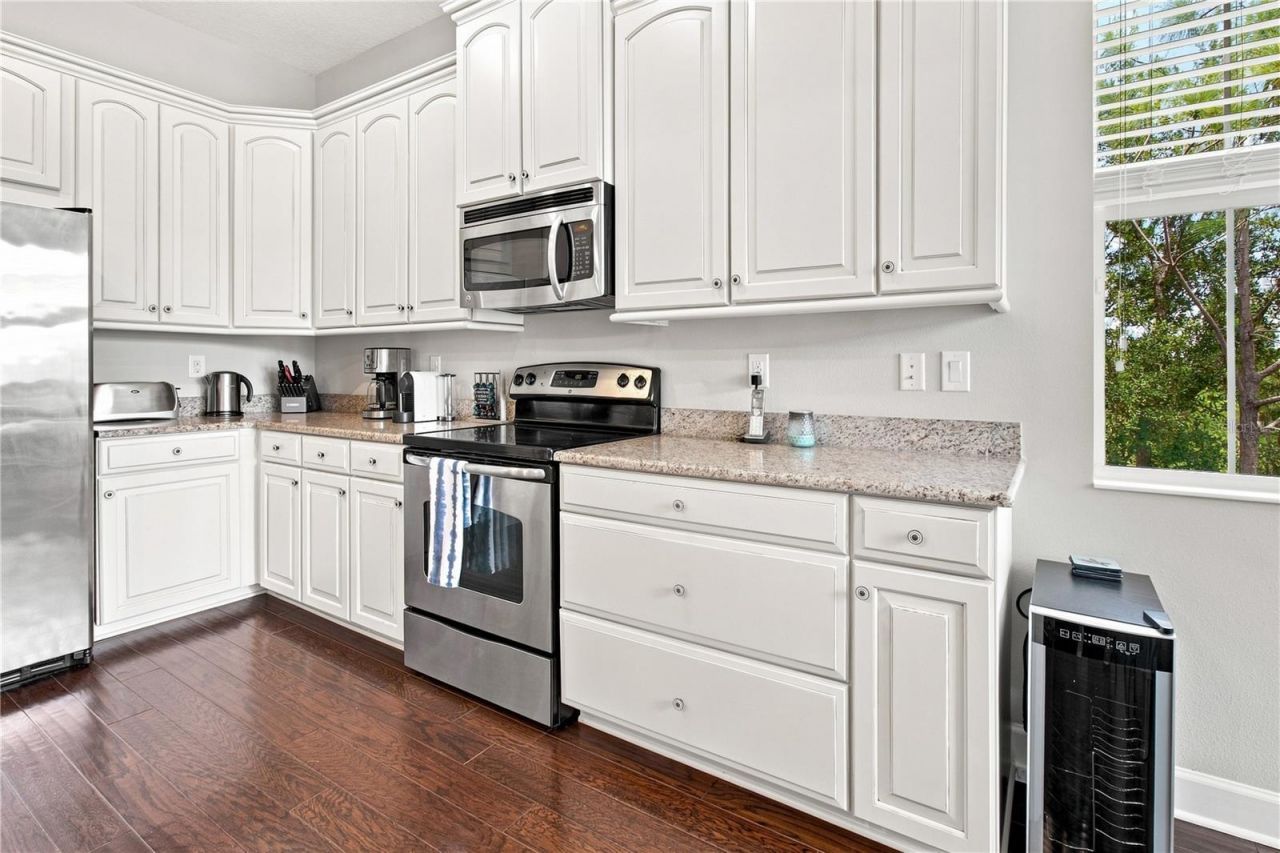 311 Sapphire Lake Drive, Unit 202, Bradenton, FL 34209 Photo