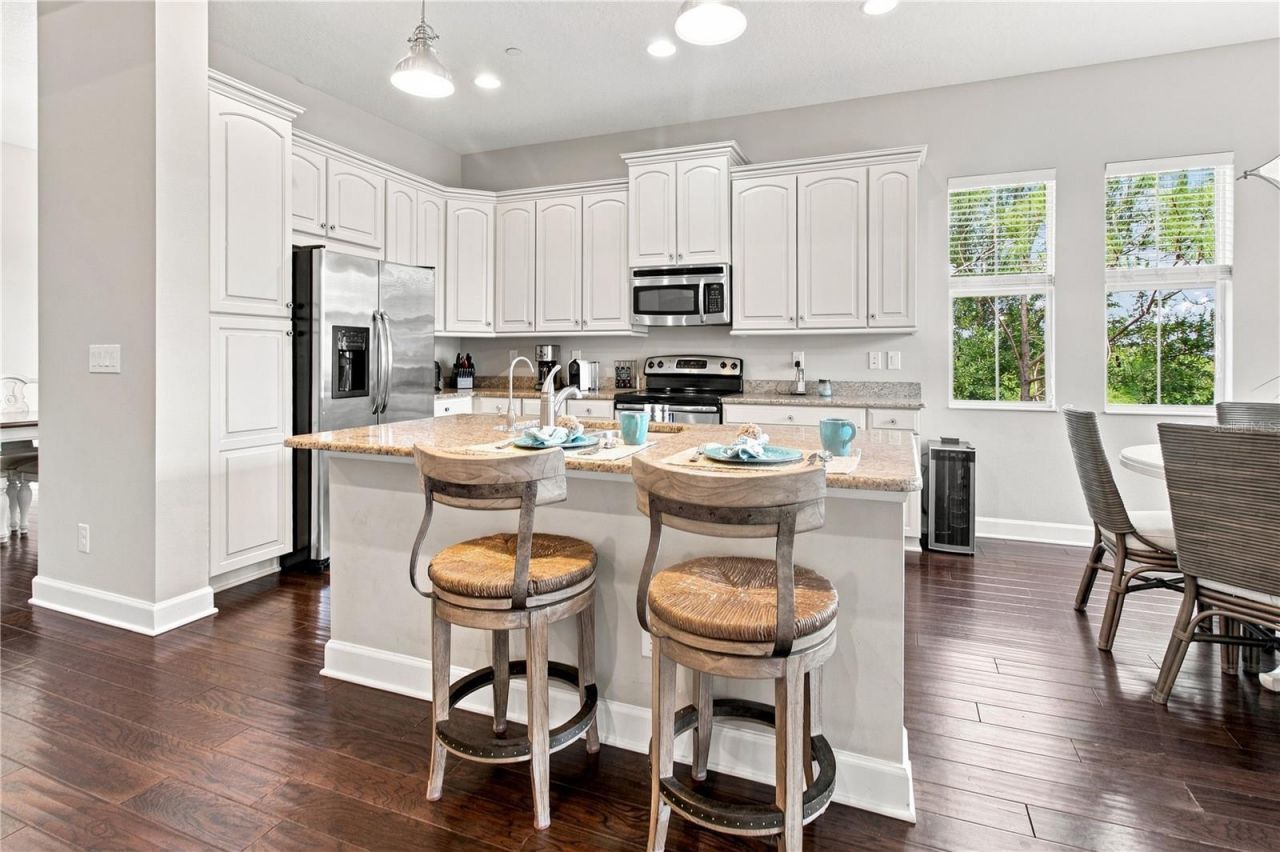 311 Sapphire Lake Drive, Unit 202, Bradenton, FL 34209 Photo
