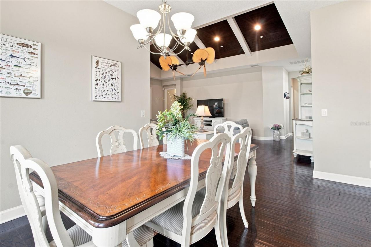 311 Sapphire Lake Drive, Unit 202, Bradenton, FL 34209 Photo