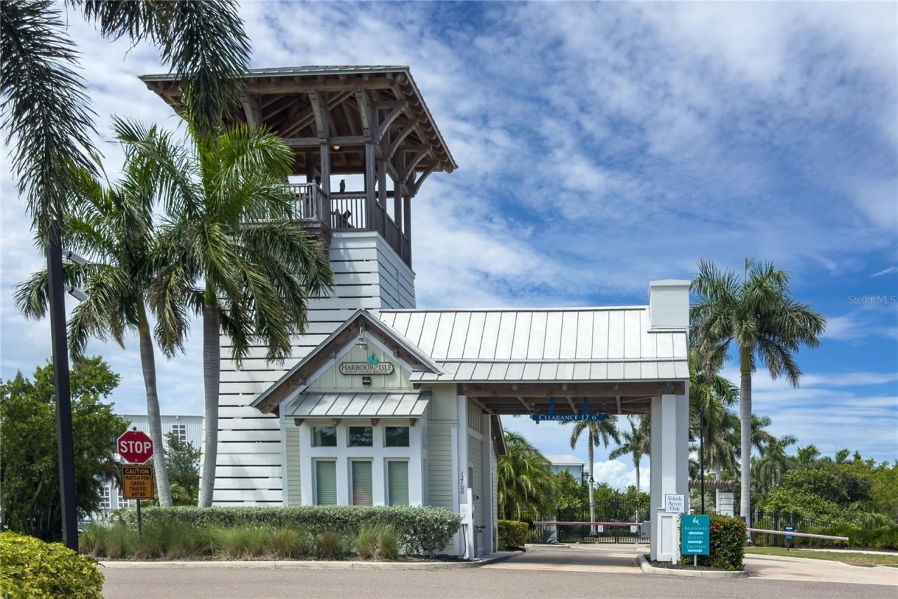 311 Sapphire Lake Drive, Unit 202, Bradenton, FL 34209 Photo