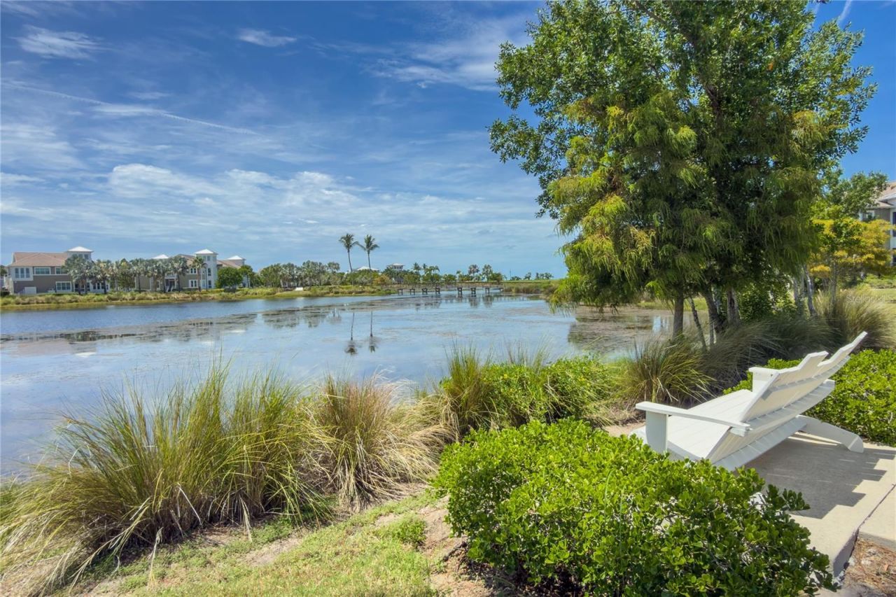 311 Sapphire Lake Drive, Unit 202, Bradenton, FL 34209 Photo