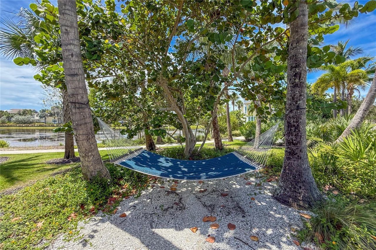 311 Sapphire Lake Drive, Unit 202, Bradenton, FL 34209 Photo
