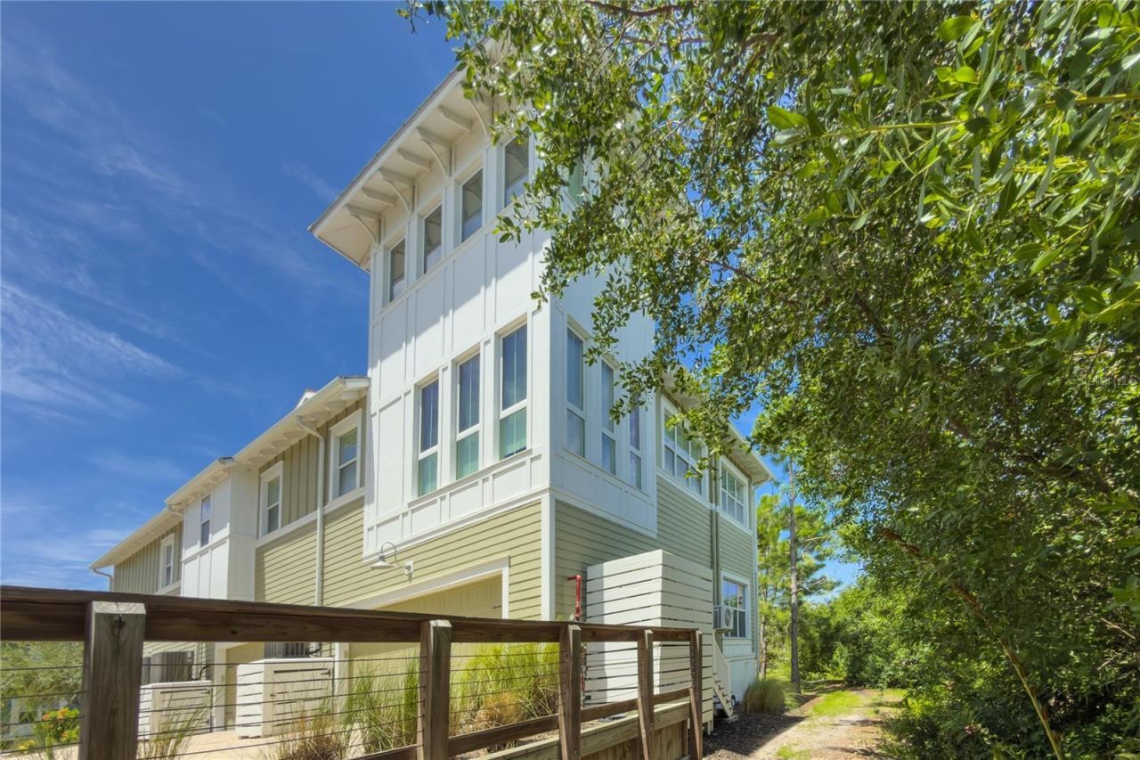 311 Sapphire Lake Drive, Unit 202, Bradenton, FL 34209 Photo