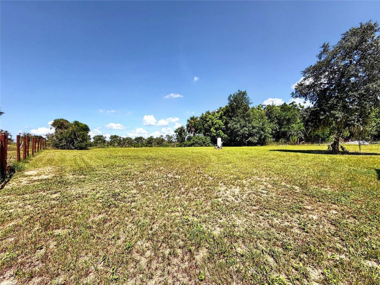 37647 Jenny Lane , Eustis, FL 32736 Photo