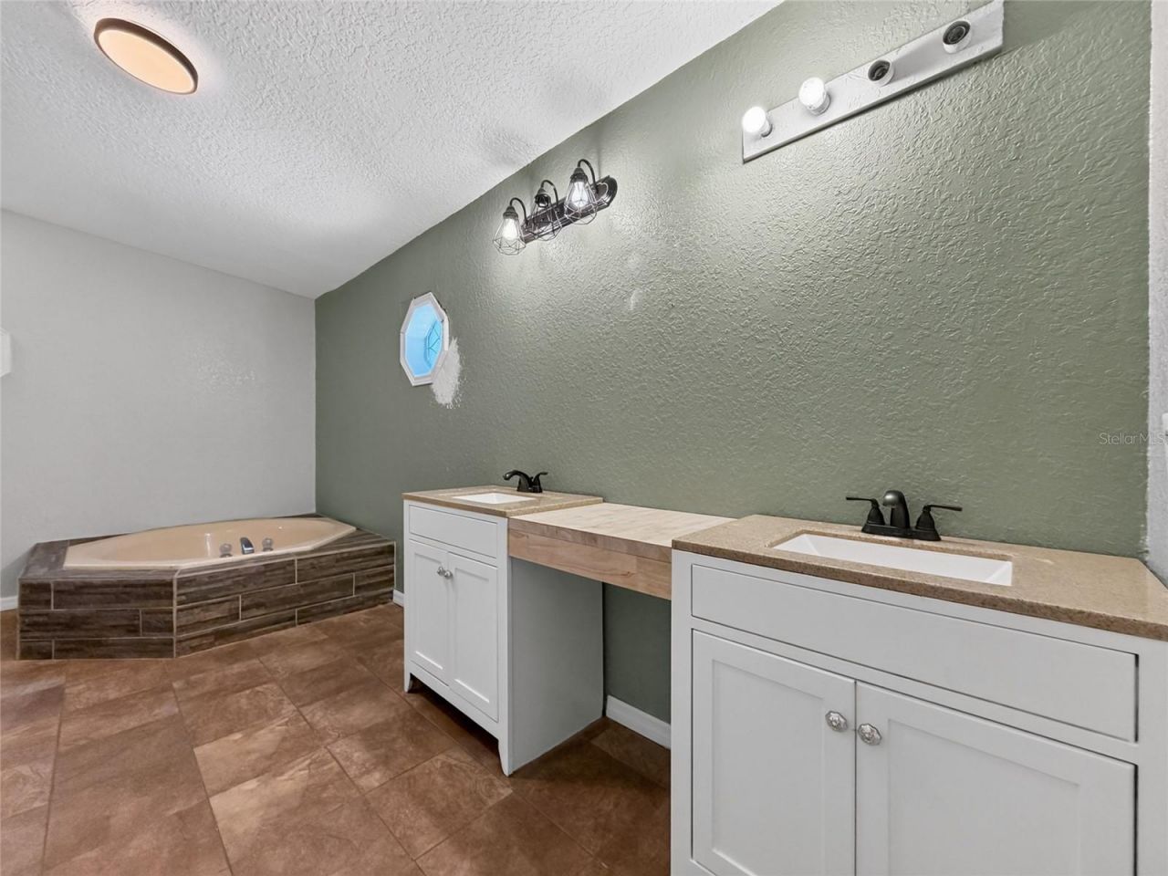 37647 Jenny Lane , Eustis, FL 32736 Photo