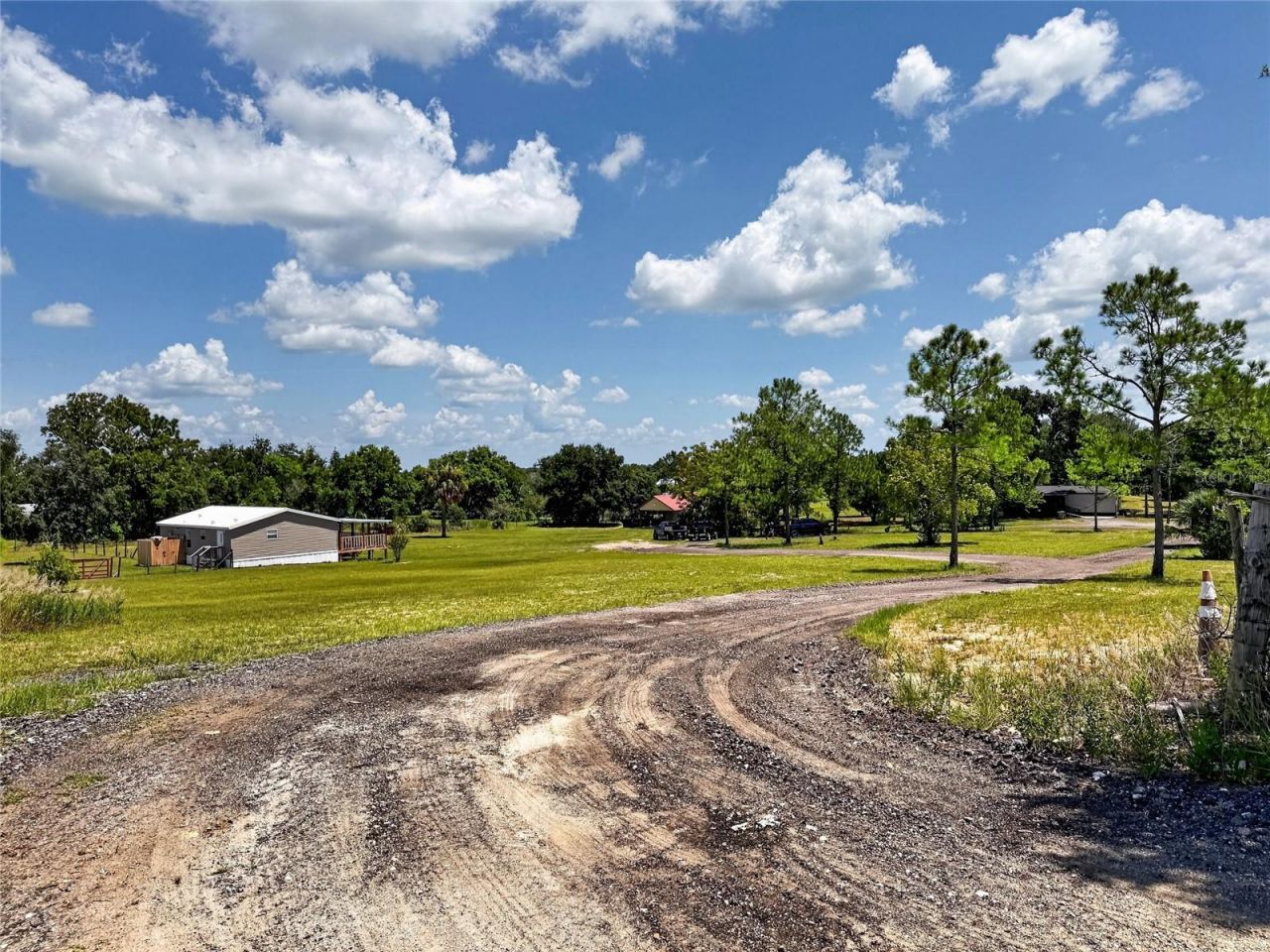 37647 Jenny Lane , Eustis, FL 32736 Photo