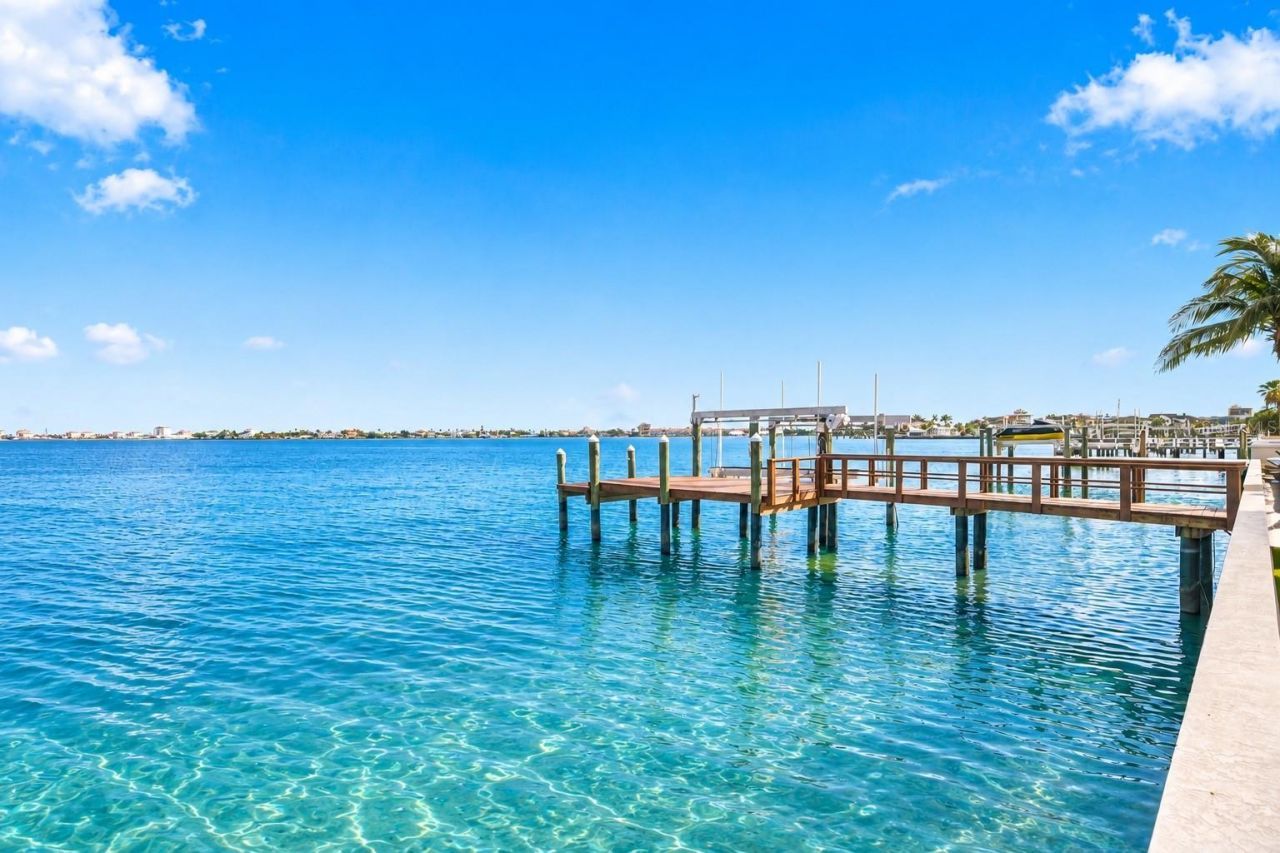 504 55 Th Avenue, Saint Pete Beach, FL 33706 Photo