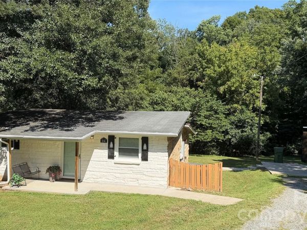 216 Auten Circle, Mount Holly, NC 28120