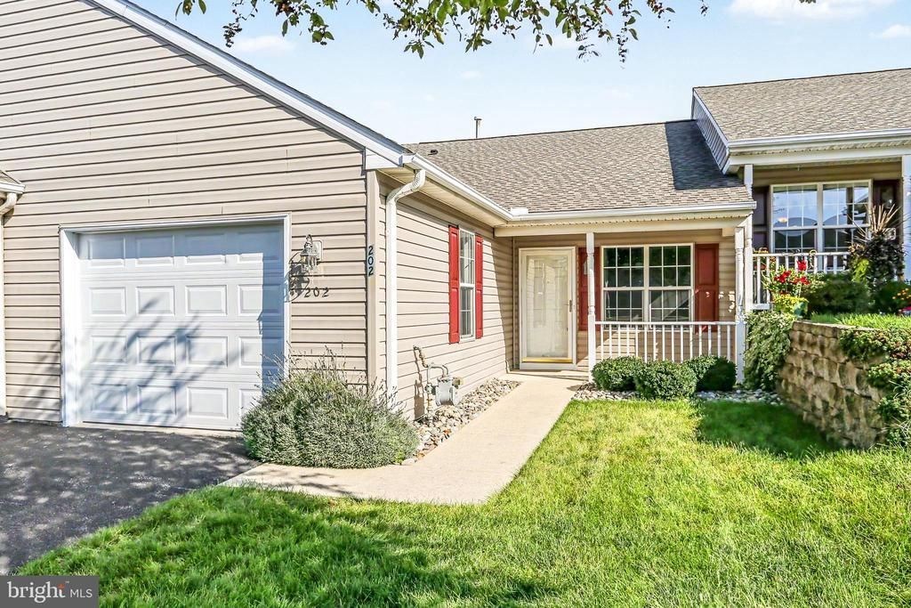 202 Equine Cove, Red Lion, PA 17356 Main Photo