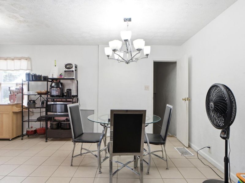 4933 Lindbergh Boulevard, Dayton, OH 45449 Photo 5
