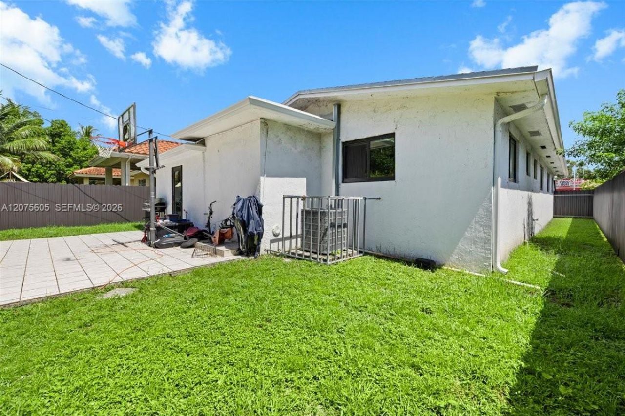 40 NW 119th St , Miami, FL 33168 Photo