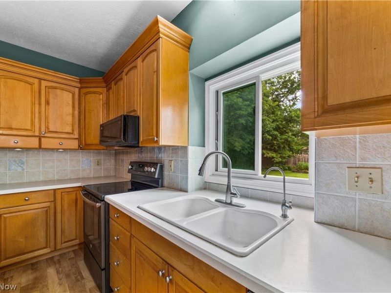 9577 Fair Road, Strongsville, OH 44149 Photo 14