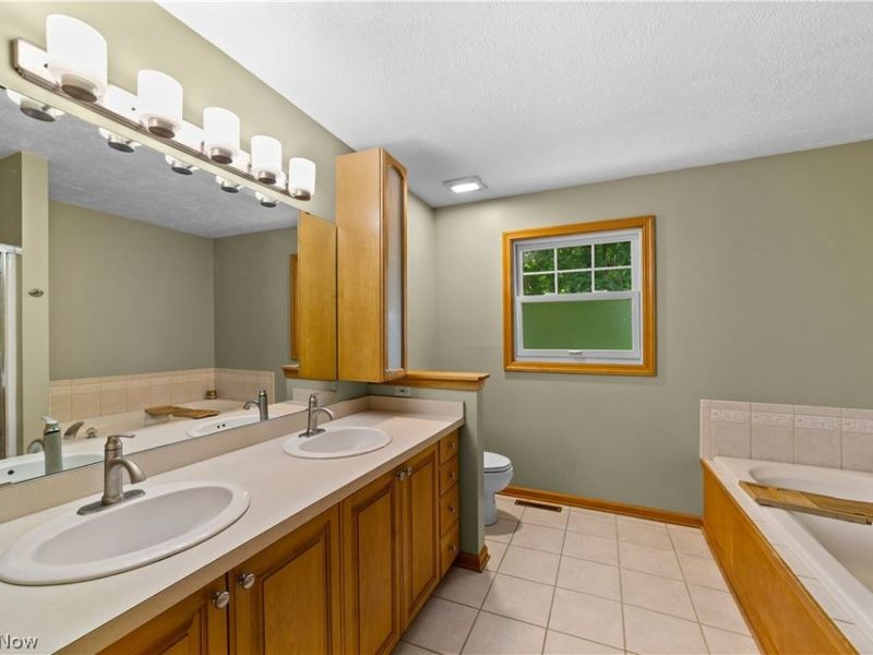9577 Fair Road, Strongsville, OH 44149 Photo 22
