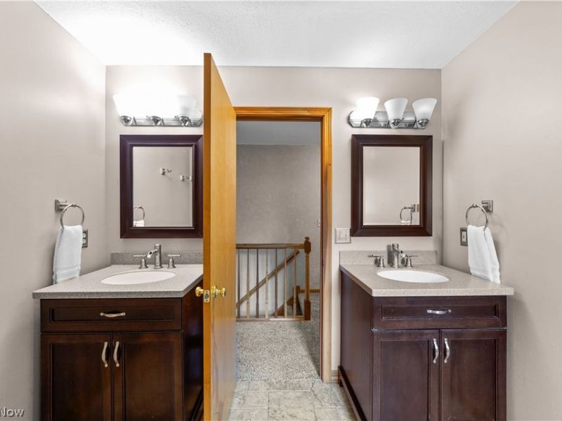9577 Fair Road, Strongsville, OH 44149 Photo 25