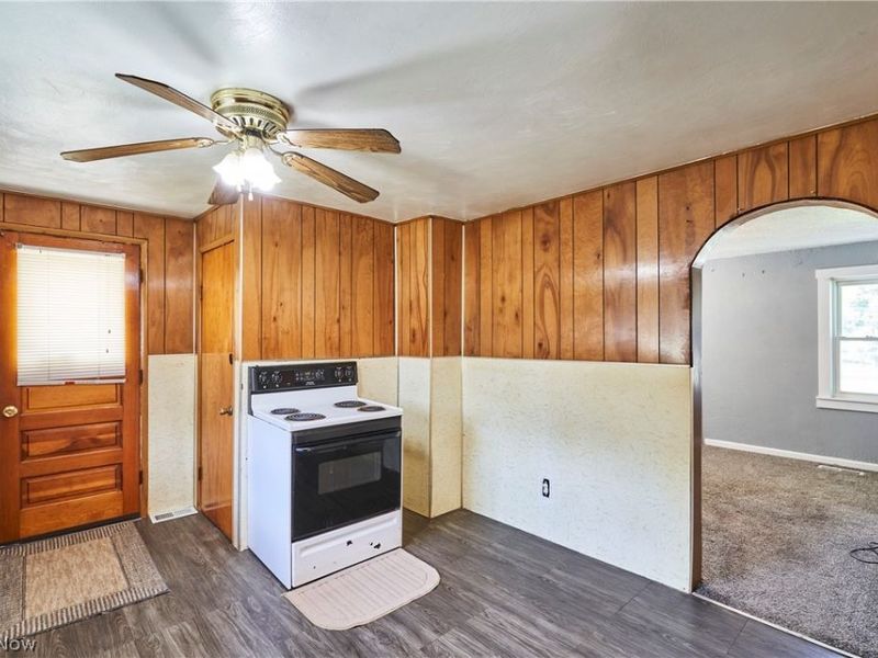 4293 Summit Road , Norton, OH 44203 Photo 3