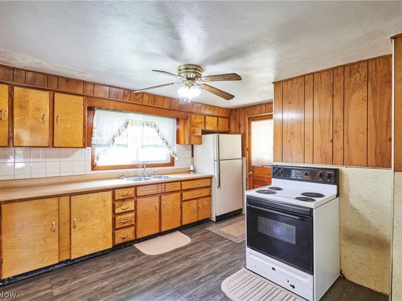 4293 Summit Road , Norton, OH 44203 Photo 4