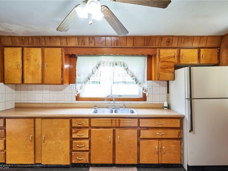 4293 Summit Road , Norton, OH 44203 Photo 5