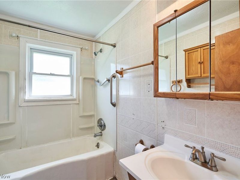 4293 Summit Road , Norton, OH 44203 Photo 8