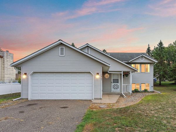 1460 Laurel Avenue , Saint Paul Park, MN 55071