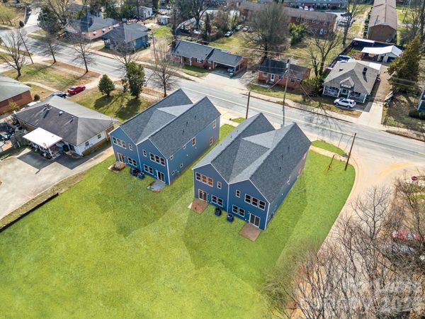 337 N Hoskins Road , Charlotte, NC 28216
