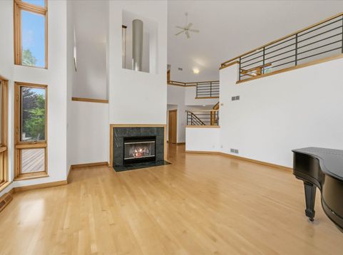 Main Photo