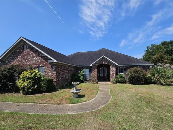 8166 South Wind Drive W, Irvington, AL 36544