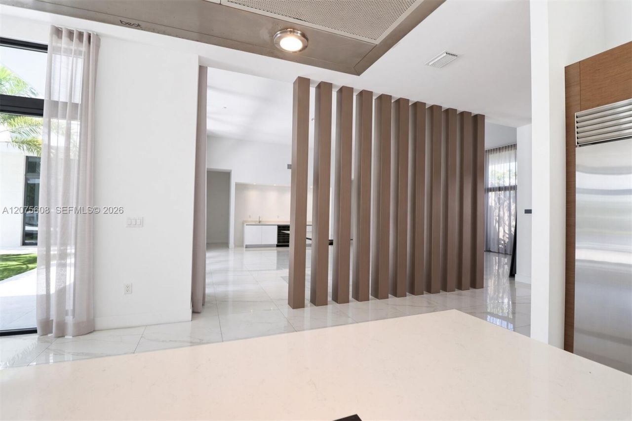 16600 Sunset Way , Weston, FL 33326 Photo