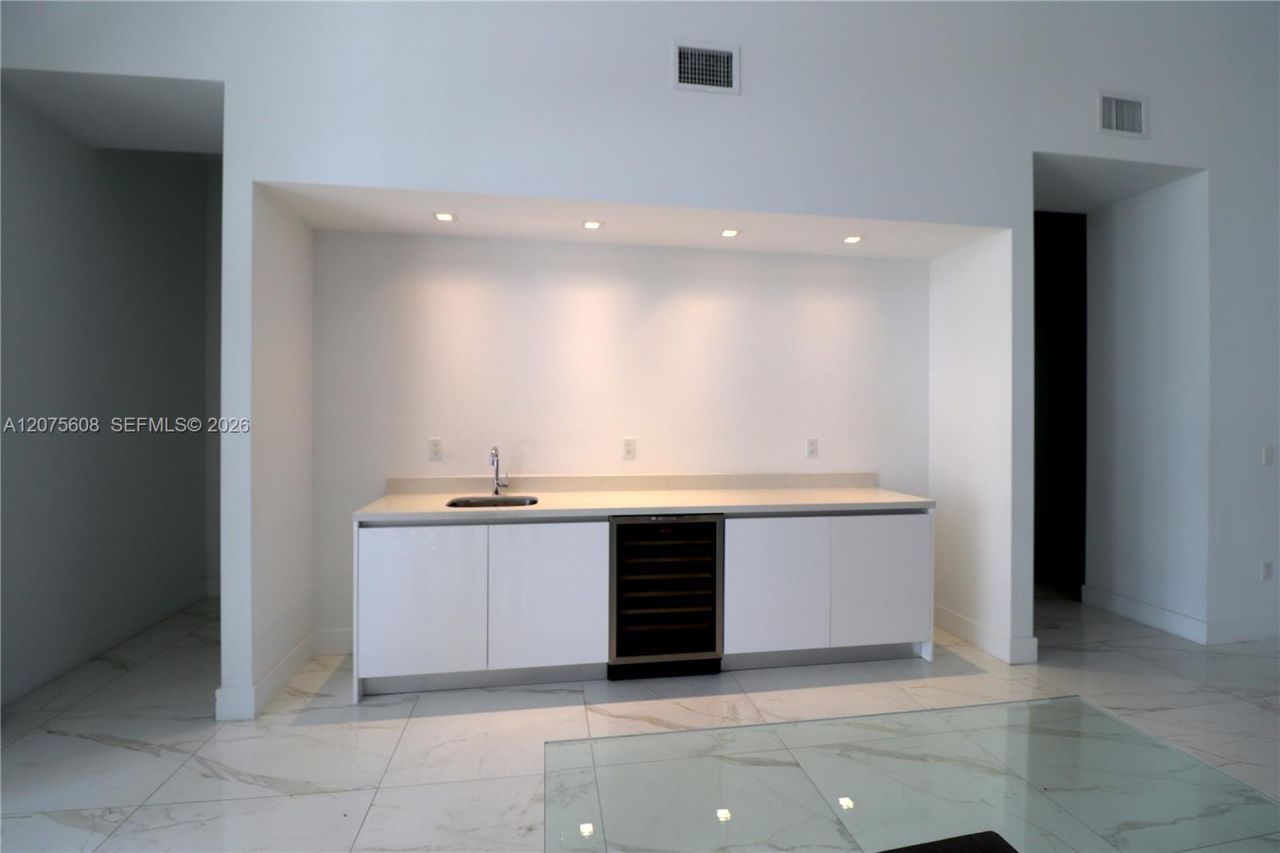 16600 Sunset Way , Weston, FL 33326 Photo