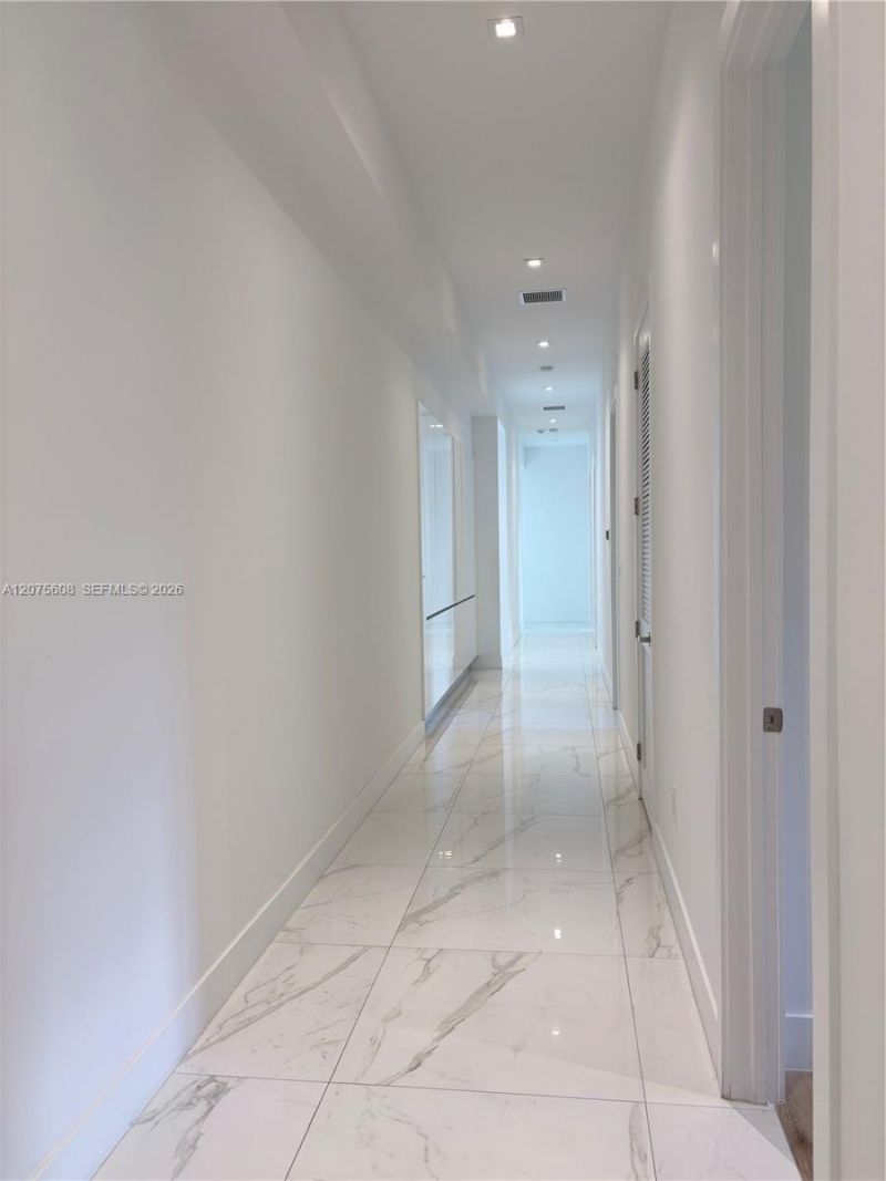 16600 Sunset Way , Weston, FL 33326 Photo