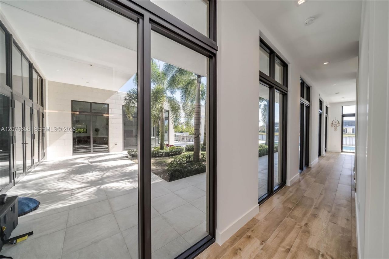 16600 Sunset Way , Weston, FL 33326 Photo