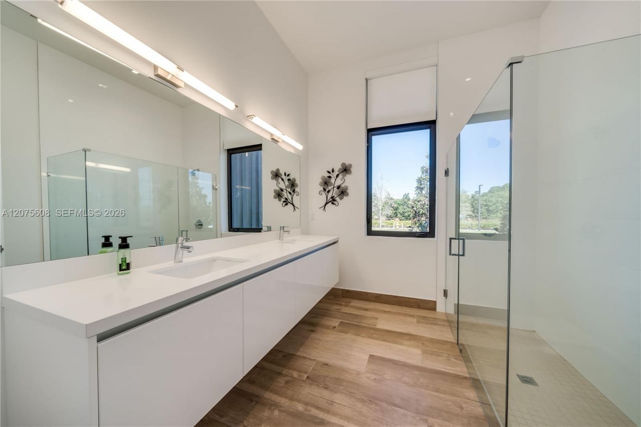 16600 Sunset Way , Weston, FL 33326 Photo