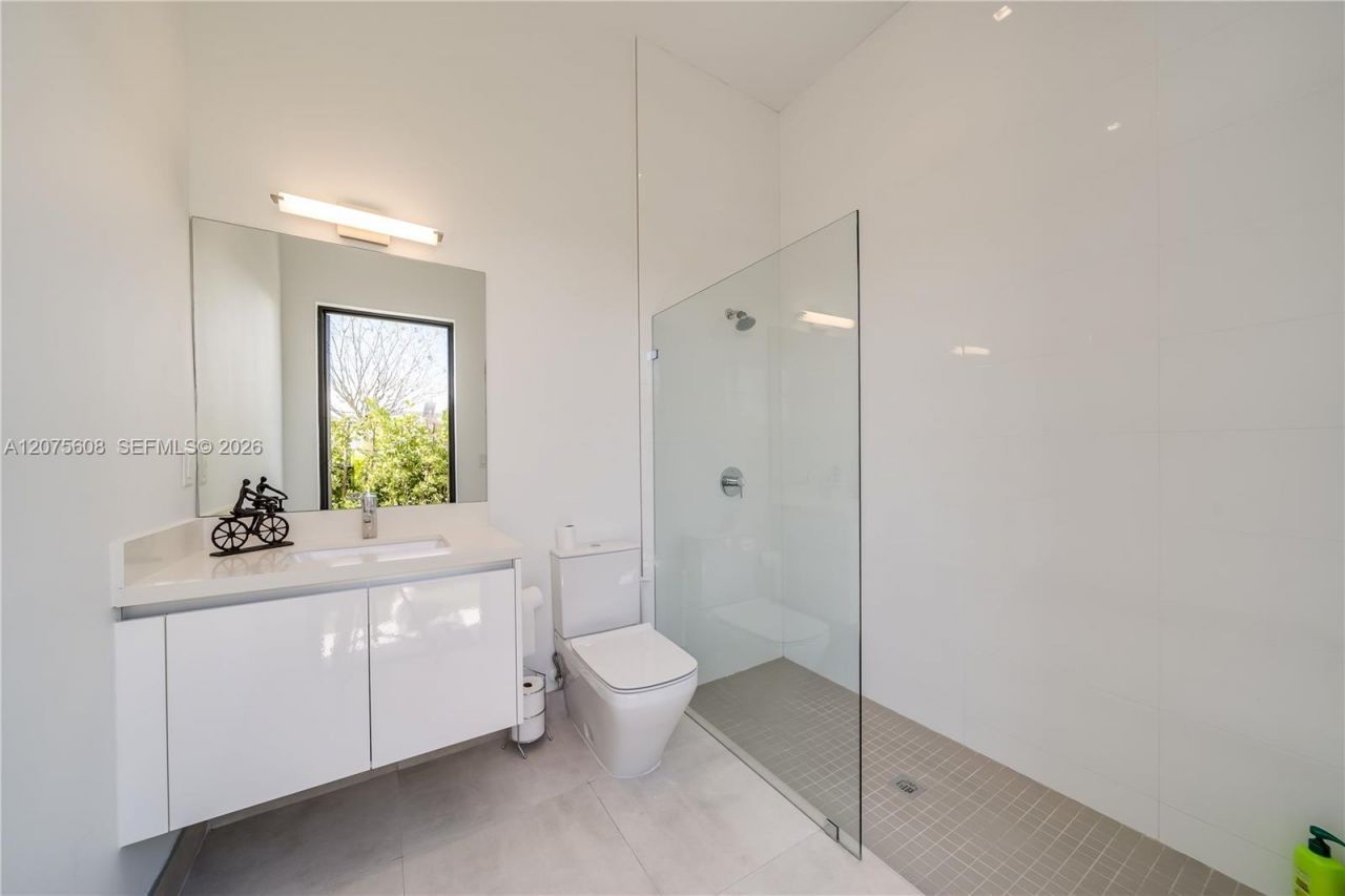 16600 Sunset Way , Weston, FL 33326 Photo