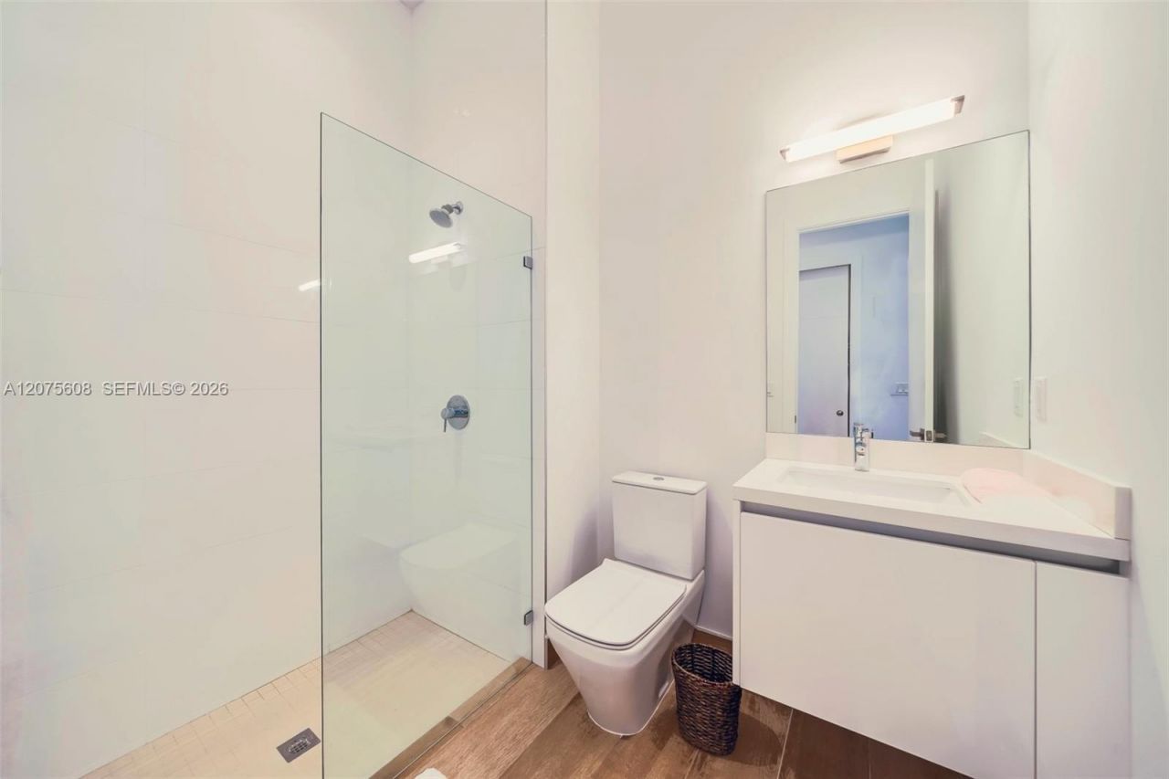 16600 Sunset Way, Weston, FL 33326 Photo