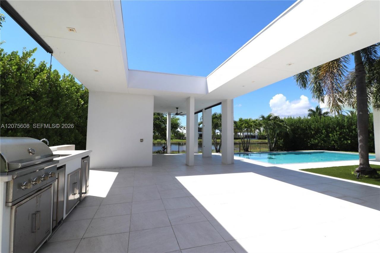 16600 Sunset Way , Weston, FL 33326 Photo